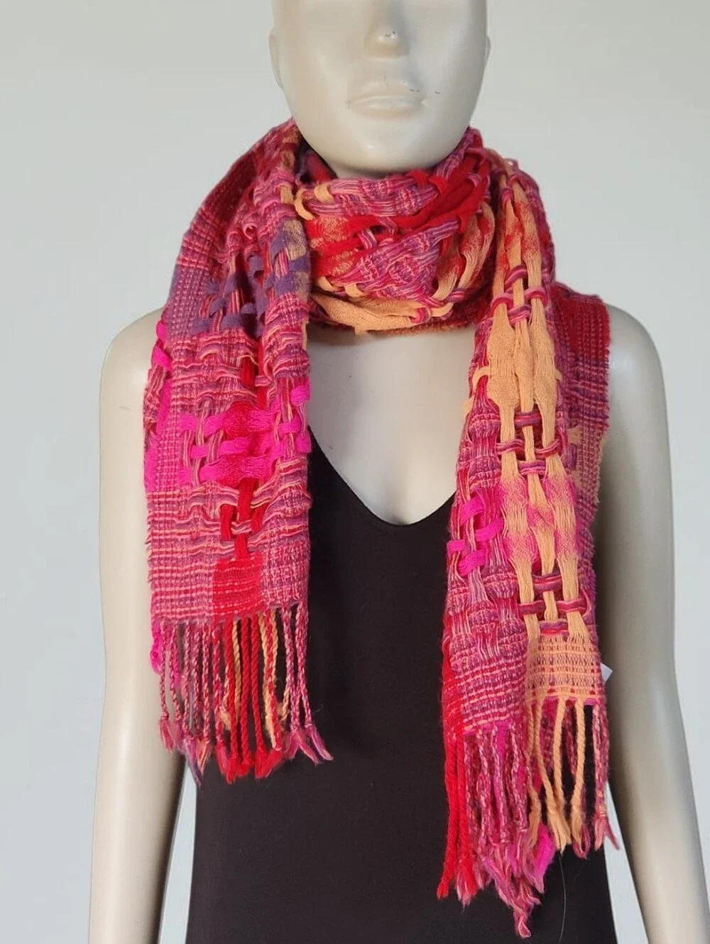 Suantrai Of Ireland Wool Vibrant Loose Weave Scarf Magenta Fuscia 78x14 Inch